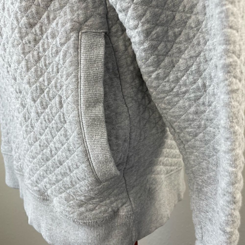 Alpha Beta Sweatshirt Size L EUC - Picture 3 of 7